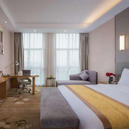 Vienna International Hotel Zhejiang Wuyi Hushan 外观 照片