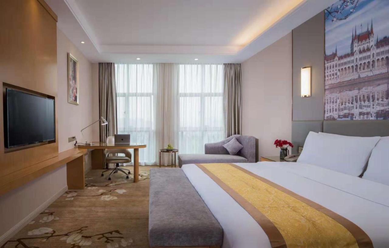 Vienna International Hotel Zhejiang Wuyi Hushan 外观 照片